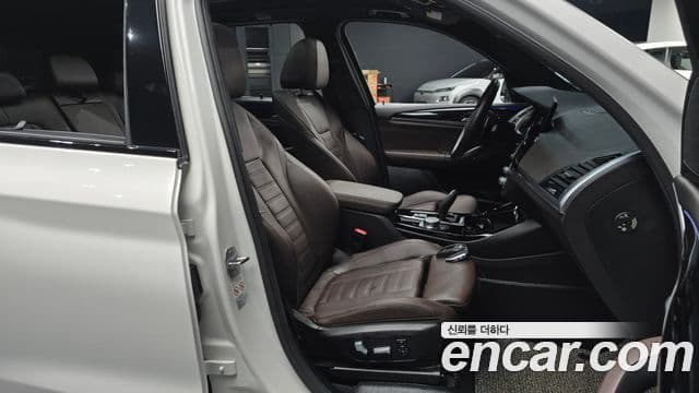 BMW X3 2019 — Photo 25/31