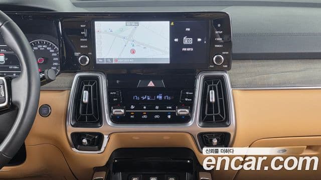 Kia Sorento 2023 — фото 14 из 20