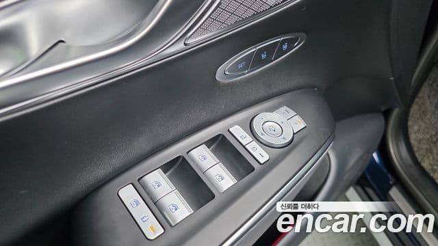 Genesis GV70 2021 — Şəkil 13/20