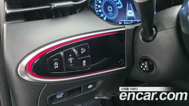 Genesis GV70 2021 — Şəkil 14/20