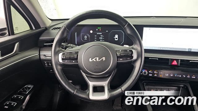 Kia K5 2025 — ფოტო 13/20
