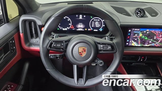 Porsche Cayenne 2025 — Фото 12/20