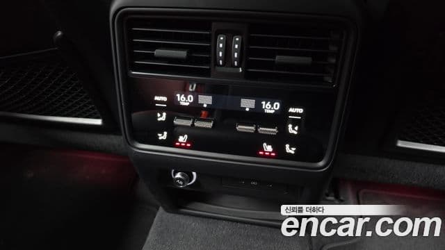Porsche Cayenne 2025 — Photo 22/33
