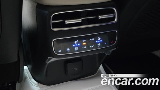 Genesis GV70 2025 — Şəkil 19/20