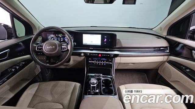 Kia Carnival 2022 — ფოტო 7/20