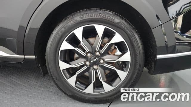 Kia Carnival 2022 — Photo 1/30