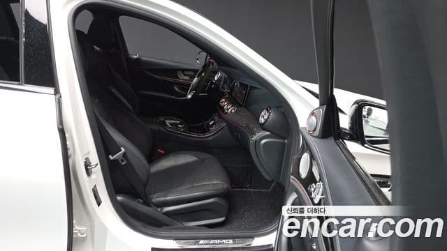 Mercedes-Benz E-Class 2019 — Şəkil 11/20