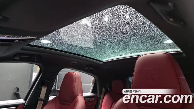 Porsche Cayenne 2023 — Photo 17/20