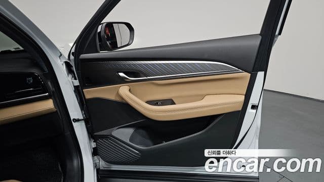 Renault Samsung Grand Koleos 2025 — Photo 8/36