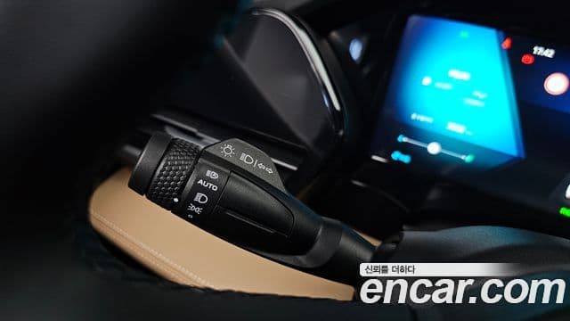 Renault Samsung Grand Koleos 2025 — Photo 18/36