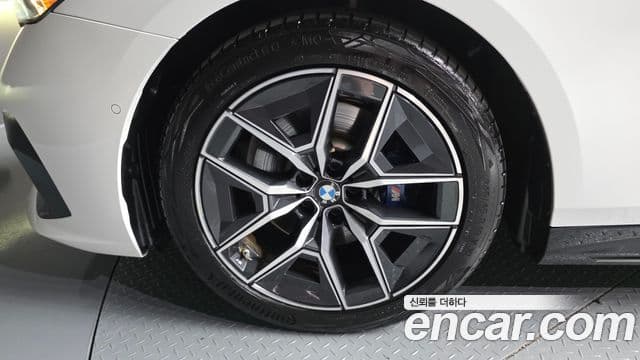 BMW 5 Series 2024 — фото 5 из 20