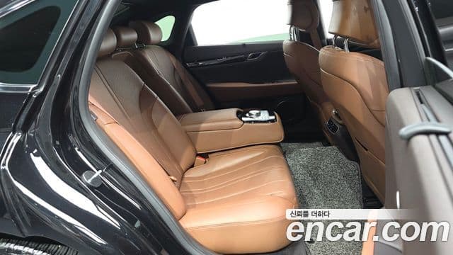 Genesis Electrified G80 2023 — Şəkil 12/20