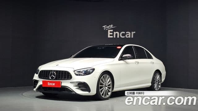 Mercedes-Benz E-Class 2022 — Фото 1/20