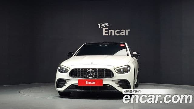 Mercedes-Benz E-Class 2022 — Фото 3/20