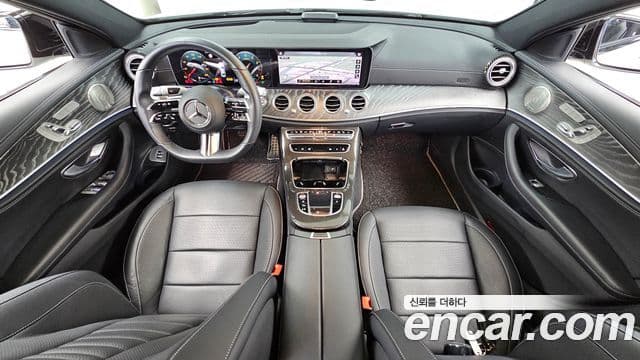 Mercedes-Benz E-Class 2022 — Фото 7/20