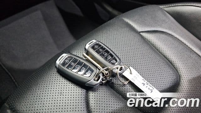 Hyundai The New Avante Hybrid 2022 — ფოტო 19/30