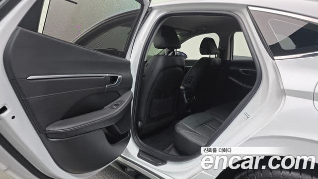 Hyundai Sonata 2022 — Şəkil 16/20