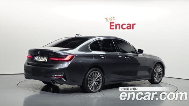 BMW 3 Series 2021 — Şəkil 2/20