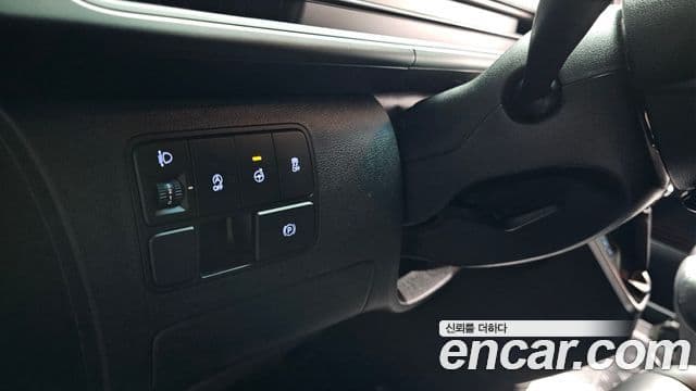 Hyundai Staria 2023 — ფოტო 14/20