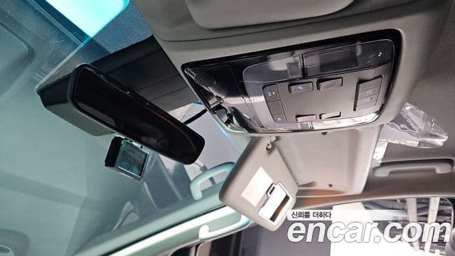 Hyundai Staria 2023 — ფოტო 19/20