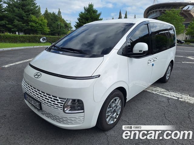 Hyundai Staria 2025 — ფოტო 1/20