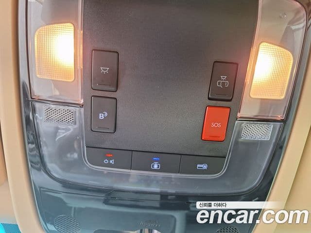 Hyundai Staria 2025 — ფოტო 13/20