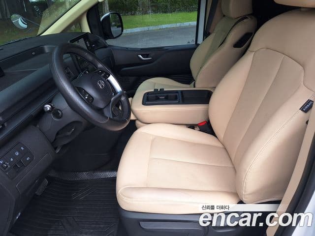 Hyundai Staria 2025 — ფოტო 15/20