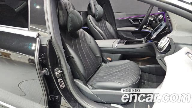 Mercedes-Benz EQS 2023 — Photo 14/35