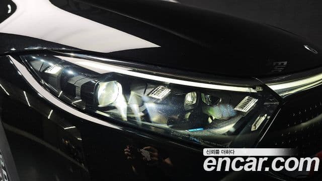 Mercedes-Benz EQS 2023 — Photo 4/35