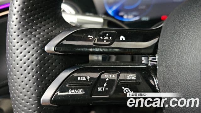 Mercedes-Benz EQS 2023 — Photo 19/35