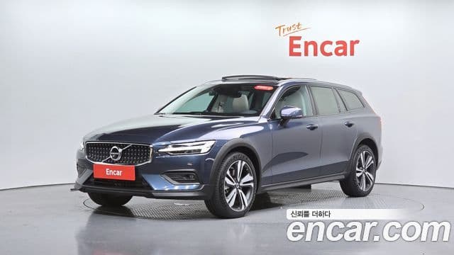 Volvo V60 Cross Country 2021 — Şəkil 11/20