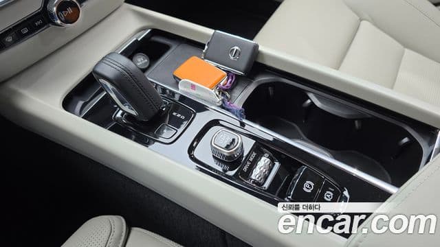 Volvo V60 Cross Country 2021 — Şəkil 9/20