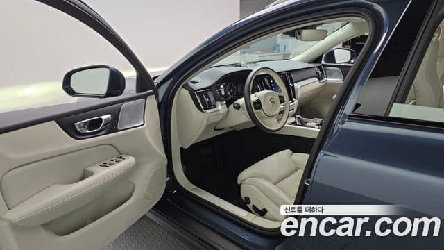 Volvo V60 Cross Country 2021 — Şəkil 10/20