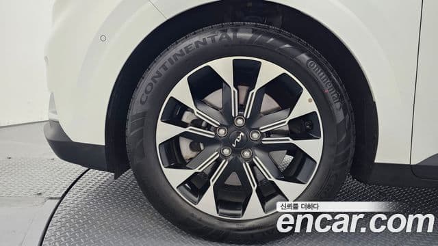 Kia Carnival 2022 — фото 5 из 20