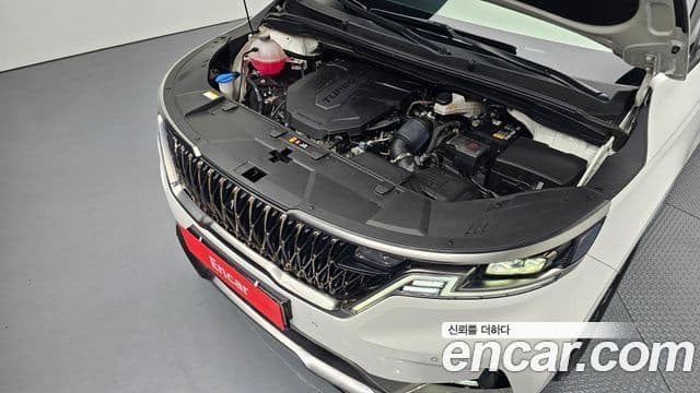 Kia Carnival 2022 — фото 6 из 20