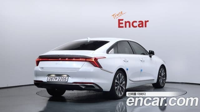 Kia K8 2021 — ფოტო 2/20