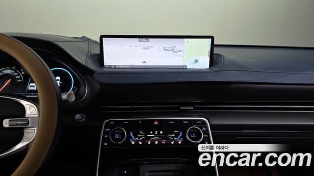 Genesis GV80 2020 — ფოტო 14/20
