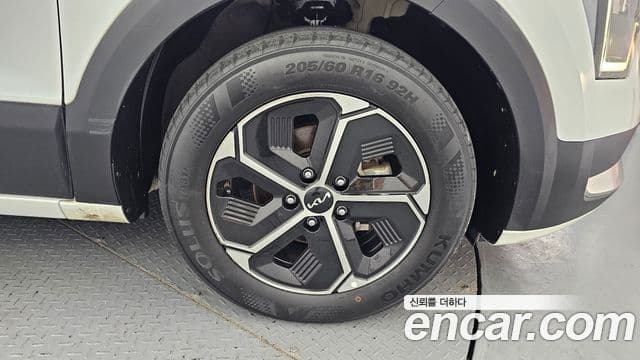 Kia Niro 2022 — фото 5 из 20