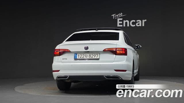 Volkswagen Jetta 2021 — Şəkil 4/20