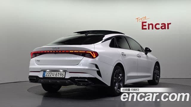 Kia K5 2022 — Şəkil 2/20