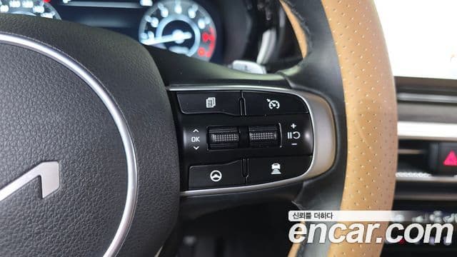 Kia K5 2022 — Şəkil 17/20
