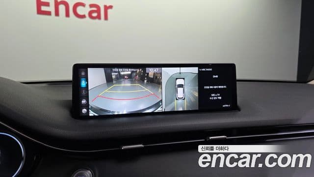 Genesis GV70 2021 — ფოტო 15/20