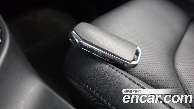 Kia Niro 2022 — Şəkil 16/20