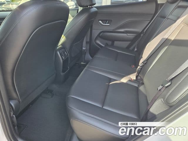 Hyundai Kona 2023 — Şəkil 10/20