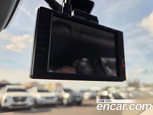 Hyundai Kona 2023 — Şəkil 12/20