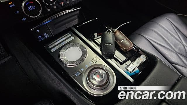 Genesis Electrified G80 2020 — ფოტო 9/20