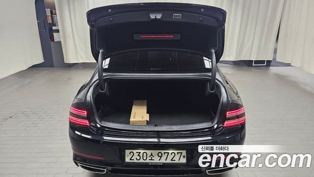 Genesis Electrified G80 2020 — ფოტო 16/20