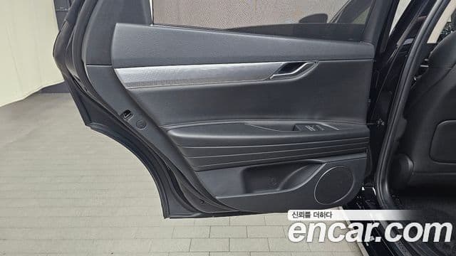Genesis G80 2020 — ფოტო 26/32