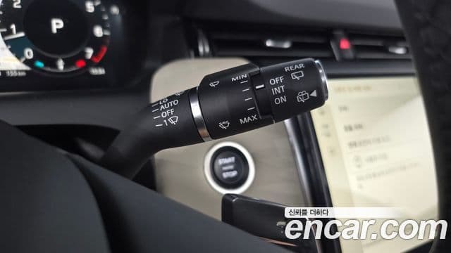 Land Rover Discovery Sport 2025 — ფოტო 14/39
