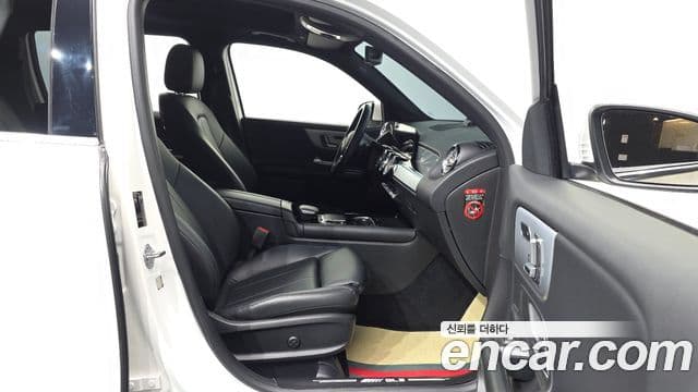 Mercedes-Benz GLB-Class 2021 — Şəkil 11/20